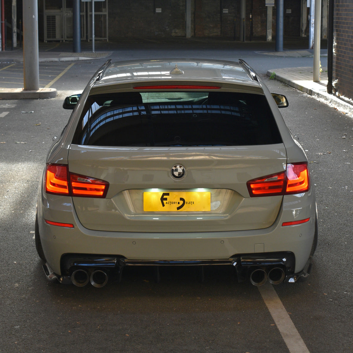 BMW F11 5 Series Touring rear, straight on view with smoothed tailgate
